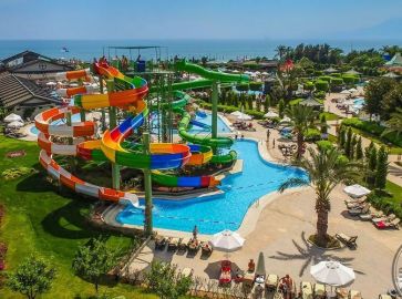 LIMAK LARA DELUXE HOTEL & RESORT