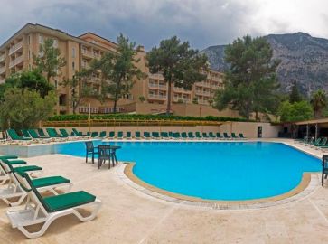 ALEXIUS BEACH HOTEL