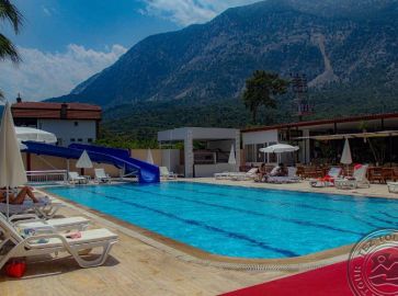 CASTLE PARK HOTEL