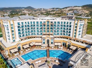 THE LUMOS DELUXE RESORT HOTEL & SPA