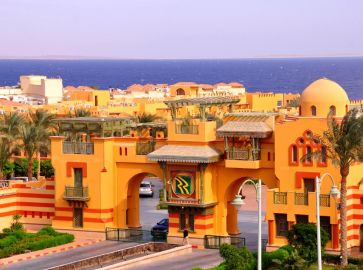 REHANA ROYAL BEACH RESORT AQUA PARK & SPA