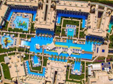 TITANIC ROYAL RESORT