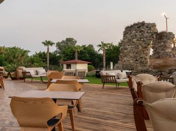 SIDE SQUARE HOTEL (ADULTS ONLY)