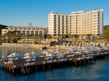 BOYALIK BEACH HOTEL & SPA