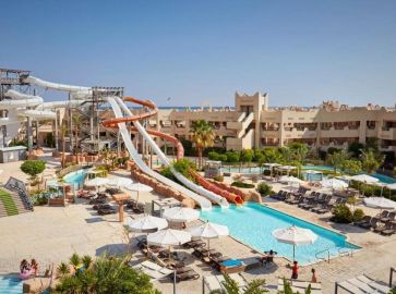 Coral Sea Water World Resort