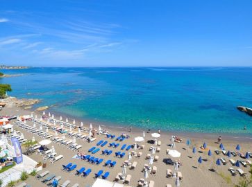 Golden Beach Hotel