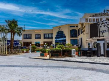 Cataract Resort