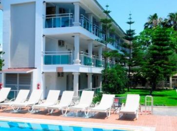 CLOVER MAGIC ALTINKUM PARK SIDE HOTEL