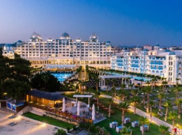 RUBI PLATINUM SPA RESORT & SUITES
