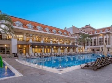 SIDE STORY RESORT & SPA HOTEL