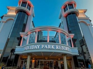 HOLIDAY PARK RESORT