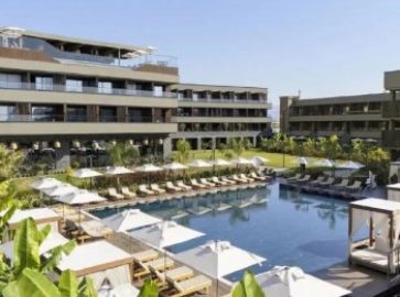 JACARANDA LUXURY RESORT