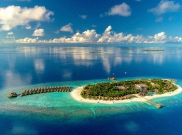 KUDAFUSHI RESORT & SPA