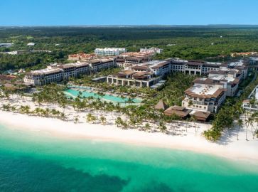 Unique Club at Lopesan Costa Bavaro Resort