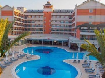 INSULA RESORT