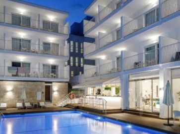 Tora Hotel