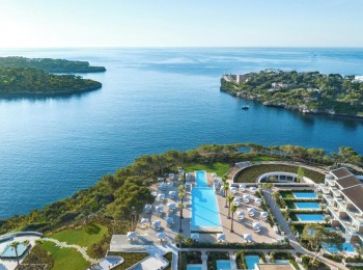 Ikos Porto Petro