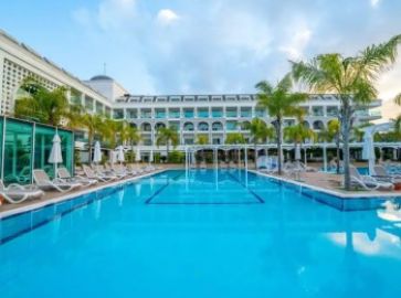 KARMIR RESORT & SPA