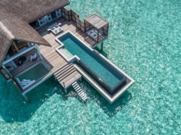 FOUR SEASONS LANDAA GIRAAVARU