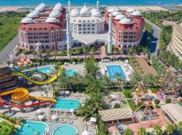 ROYAL DRAGON HOTEL