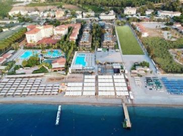 SAILORS BEACH CLUB