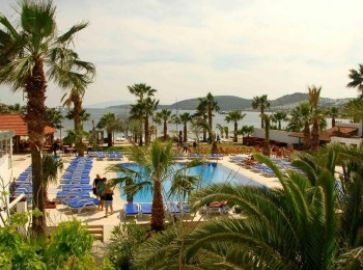 NAGI BEACH HOTEL