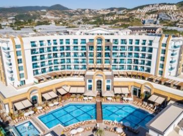 THE LUMOS DELUXE RESORT HOTEL & SPA