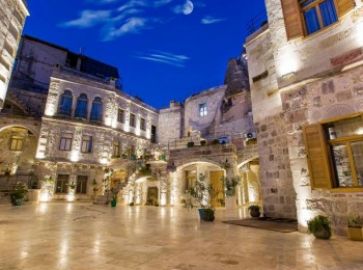 IMPERIAL CAVE SUITE & SPA