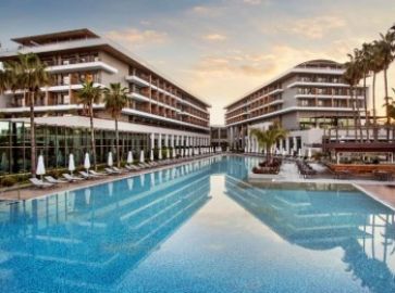 ACANTHUS & CENNET BARUT COLLECTION